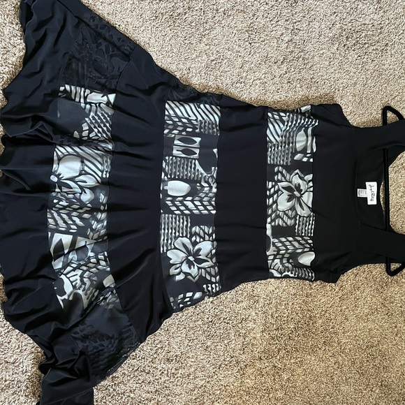 Joseph Ribkoff black dress. - Picture 3 of 5